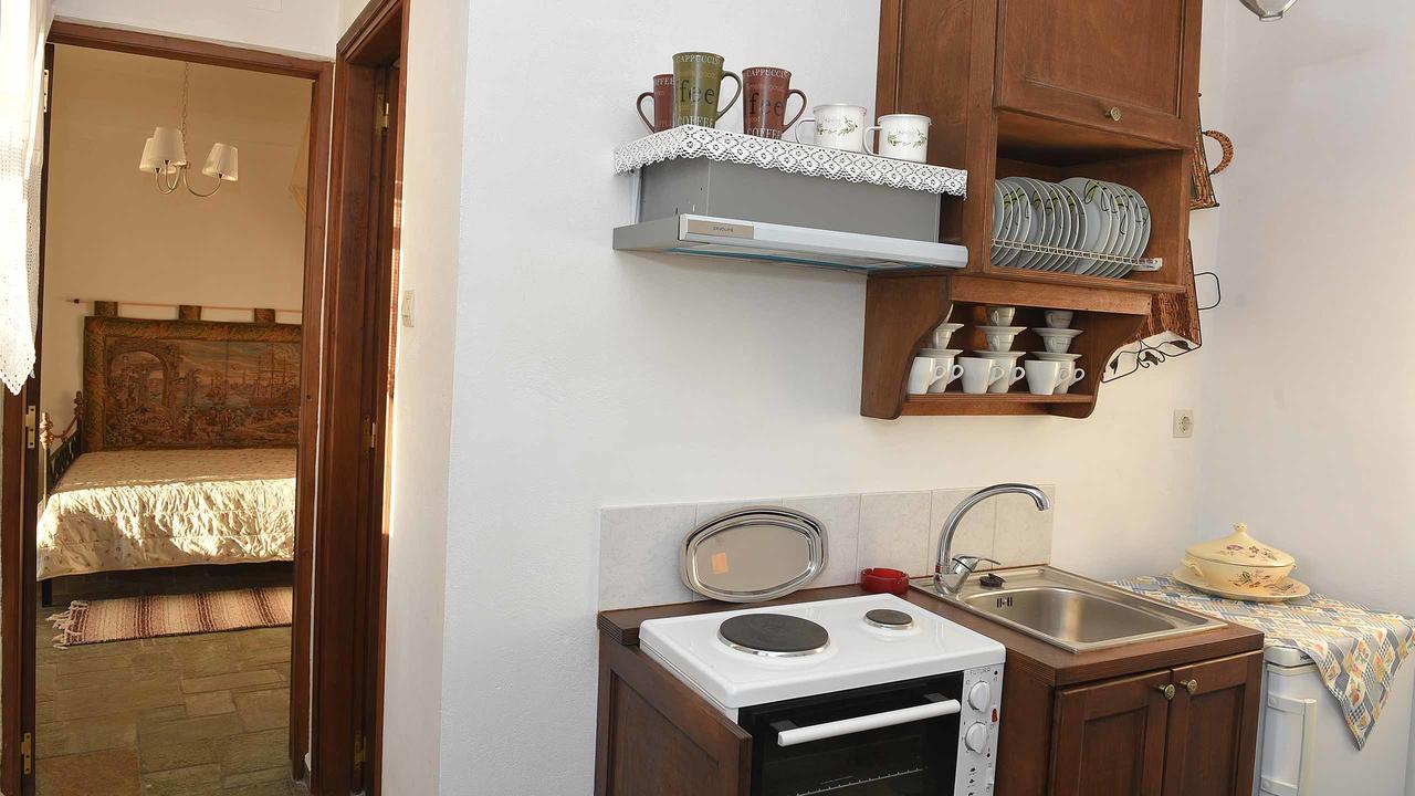 Anemos And Almyra Apartment Kini Ngoại thất bức ảnh