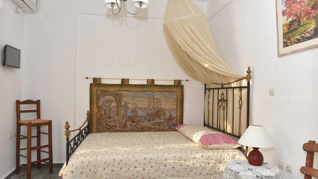 Anemos And Almyra Apartment Kini Ngoại thất bức ảnh