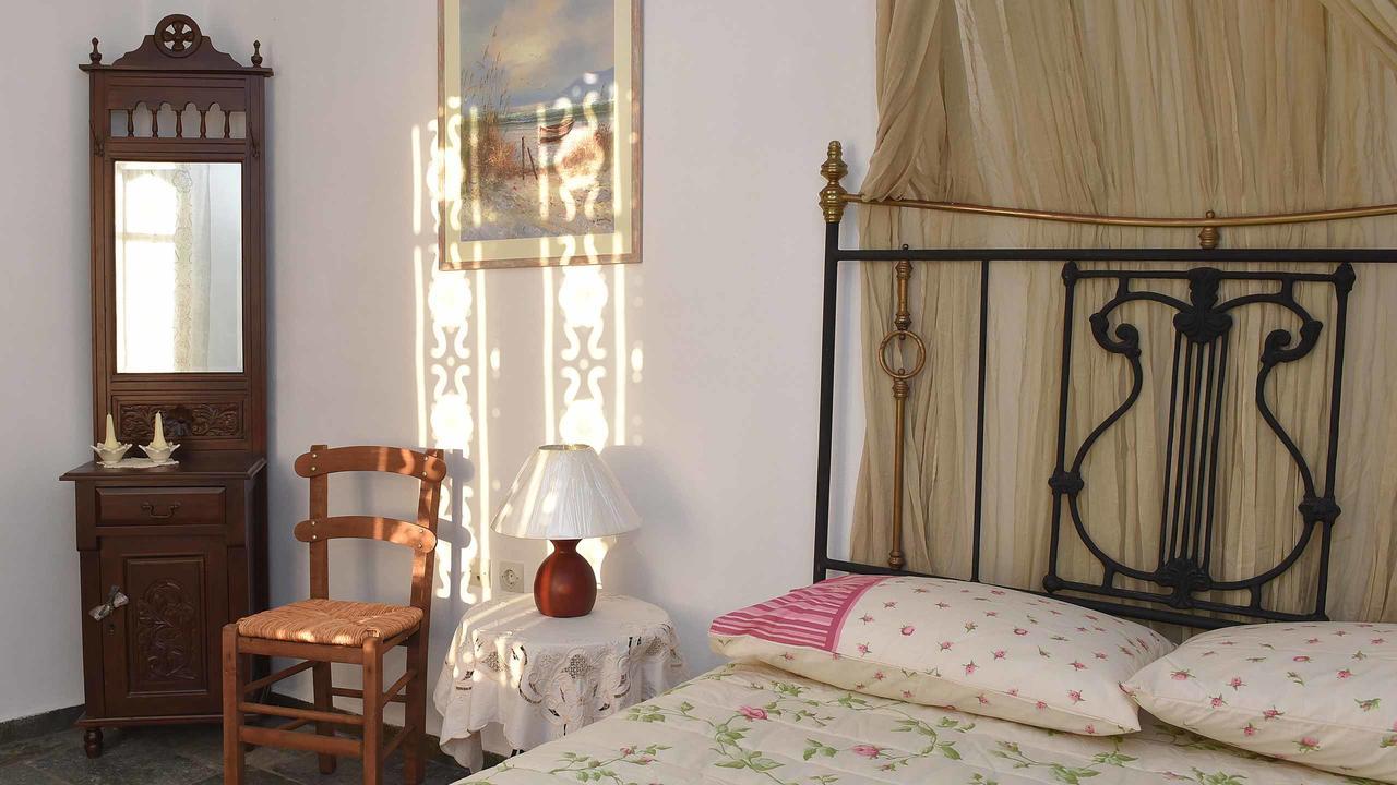 Anemos And Almyra Apartment Kini Ngoại thất bức ảnh
