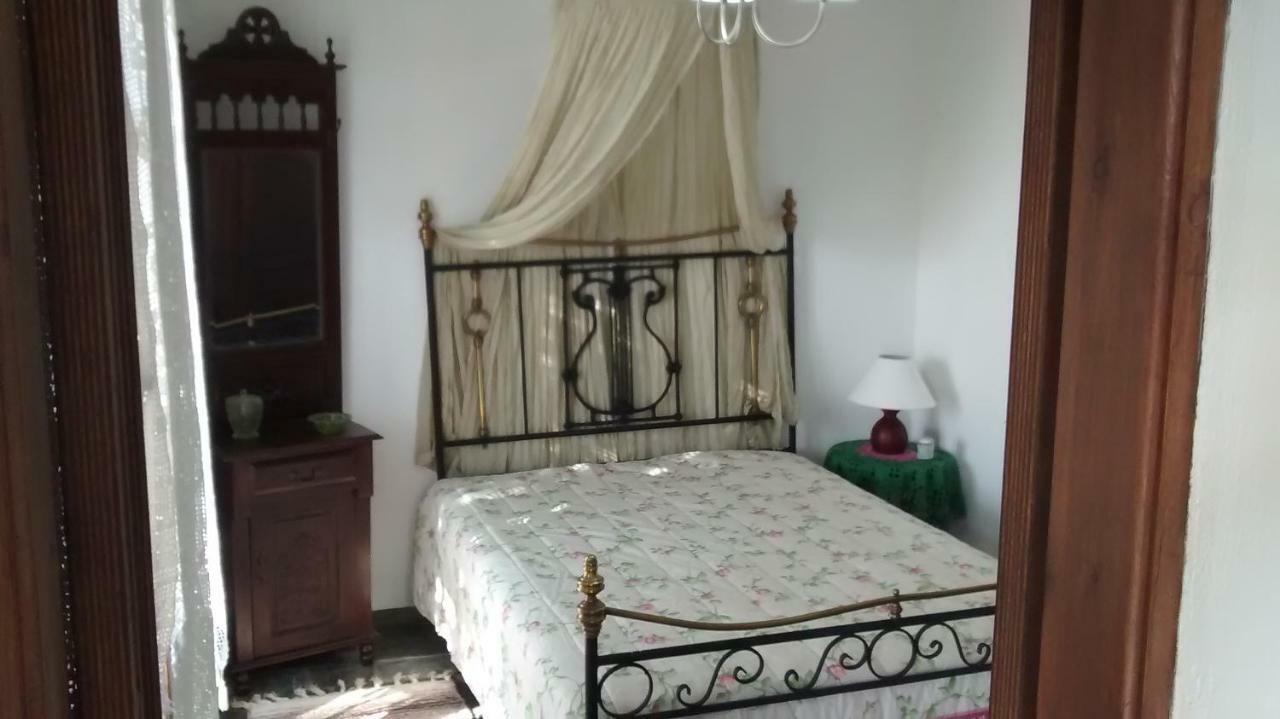 Anemos And Almyra Apartment Kini Ngoại thất bức ảnh